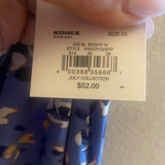 Nine West Blue/Pink Print -Asymmetrical neckline -One short -puff sleeve-2X - Picture 6 of 9